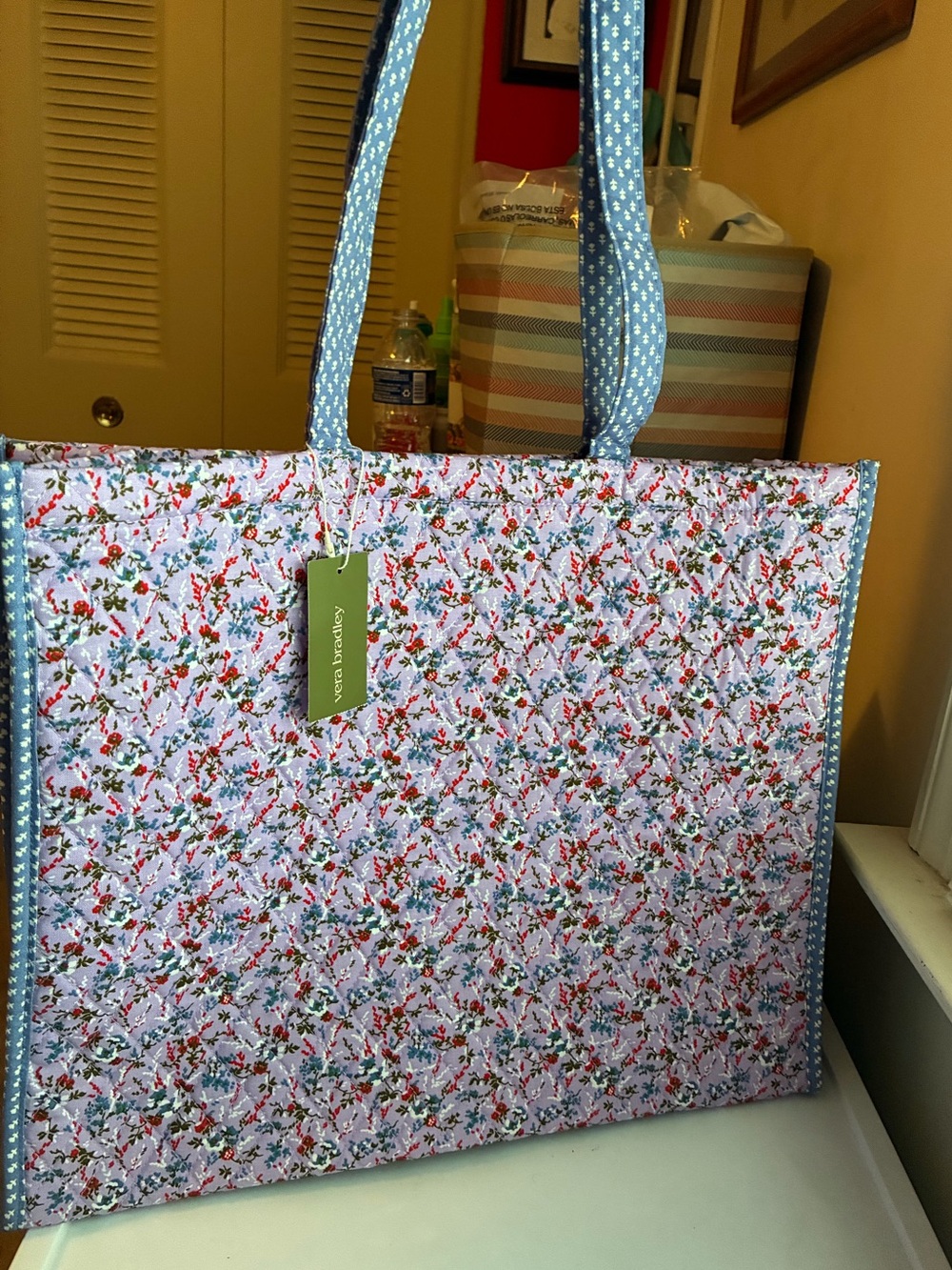 Vera Bradley Branning Tote Lilac Wildflower Sprigs